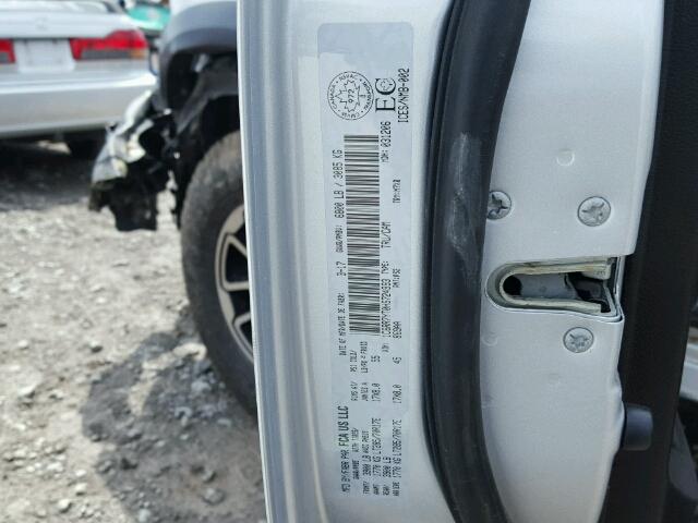 1C6RR7YT0HS724993 - 2017 RAM 1500 REBEL ვერცხლისფერი ფოტო 10