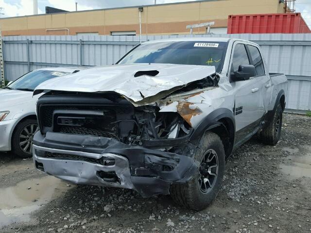 1C6RR7YT0HS724993 - 2017 RAM 1500 REBEL ვერცხლისფერი ფოტო 2