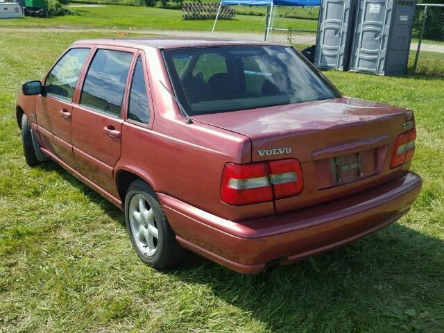 YV1LS5579W2512695 - 1998 VOLVO S70 RED photo 3