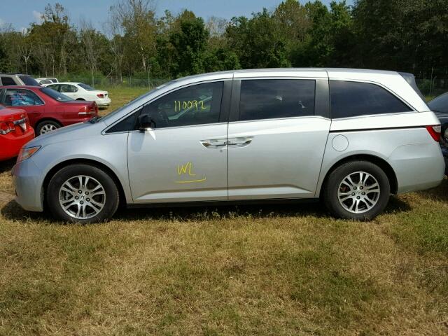 5FNRL5H61BB069465 - 2011 HONDA ODYSSEY SILVER photo 9