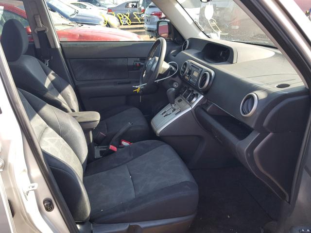 JTLZE4FE4CJ012688 - 2012 TOYOTA SCION XB Күміс фото 5