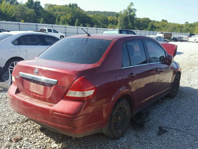 3N1BC11E88L362336 - 2008 NISSAN VERSA S RED photo 4