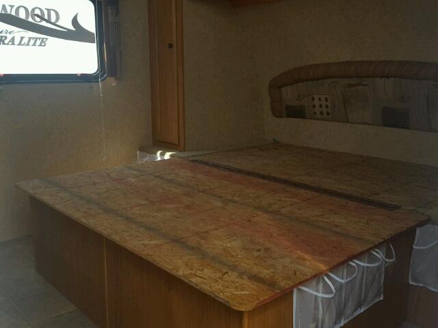 1SE200H27AC000889 - 2006 LAYT SKYLINE WHITE photo 7