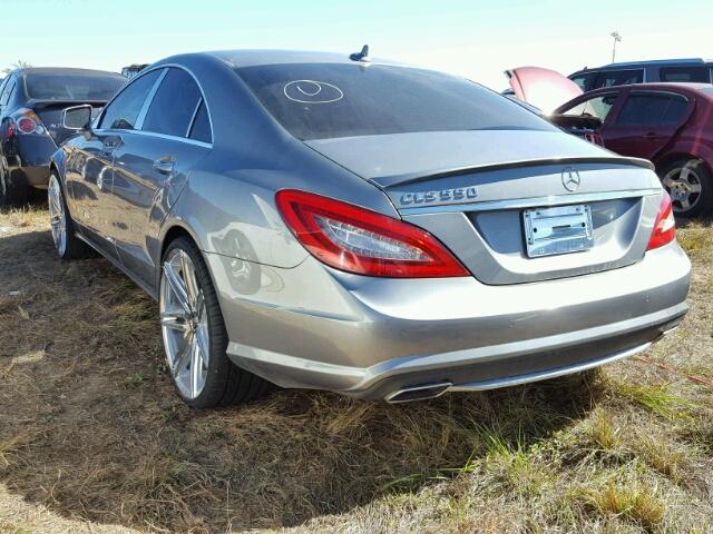 WDDLJ7DB6CA054566 - 2012 MERCEDES-BENZ CLS 550 GRAY photo 3