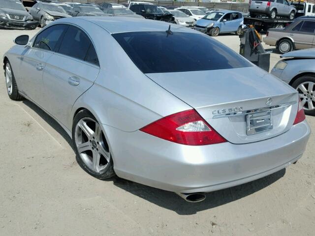 WDDDJ75X96A038364 - 2006 MERCEDES-BENZ CLS 500C SILVER photo 3