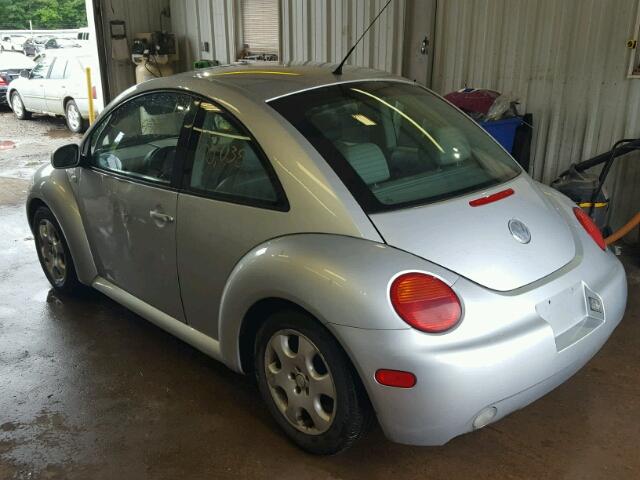 3VWCP21C93M421050 - 2003 VOLKSWAGEN NEW BEETLE SILVER photo 3