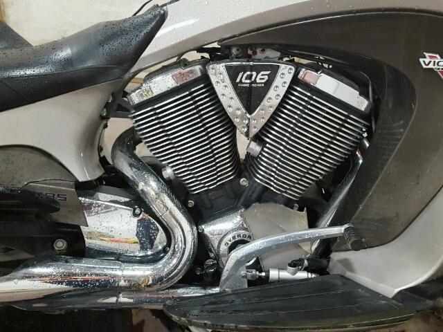 5VPSW36N4D3018096 - 2013 VICTORY MOTORCYCLES VISION TOU BROWN photo 7