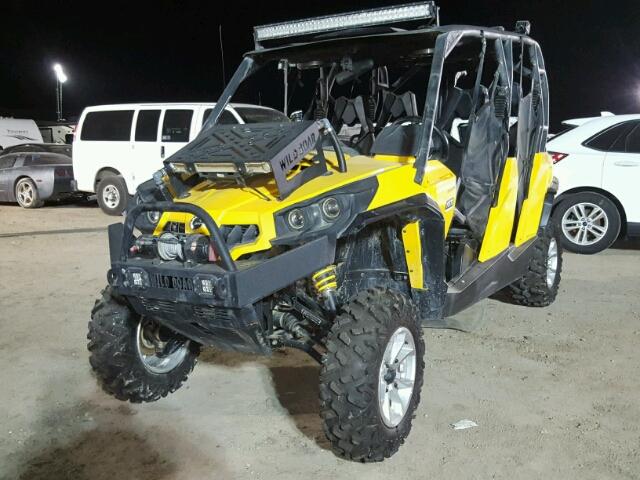 3JBKCAP23FJ001327 - 2015 CAN-AM COMMANDER YELLOW photo 2