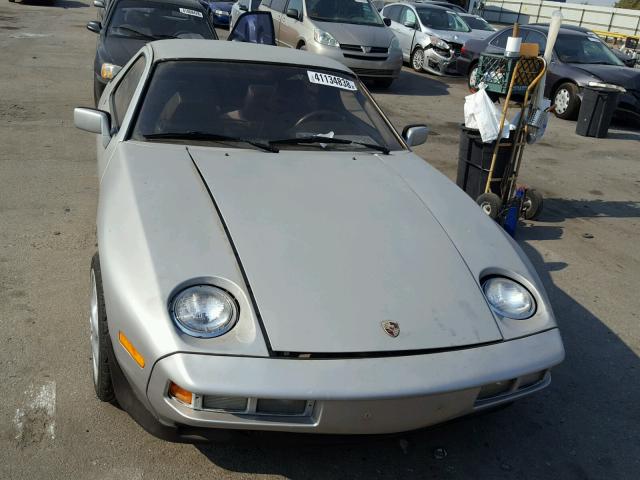 92A0810992 - 1980 PORSCHE 928 SILVER photo 9