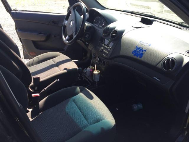 KL1TV55E09B394723 - 2009 CHEVROLET AVEO LS BLACK photo 5