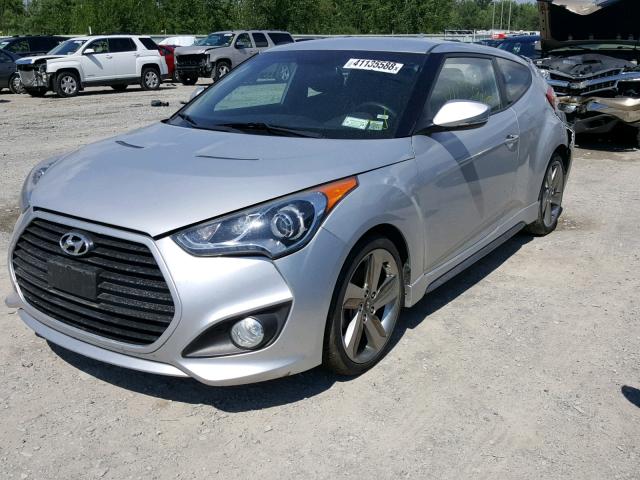 KMHTC6AE1DU142305 - 2013 HYUNDAI VELOSTER T GRAY photo 2