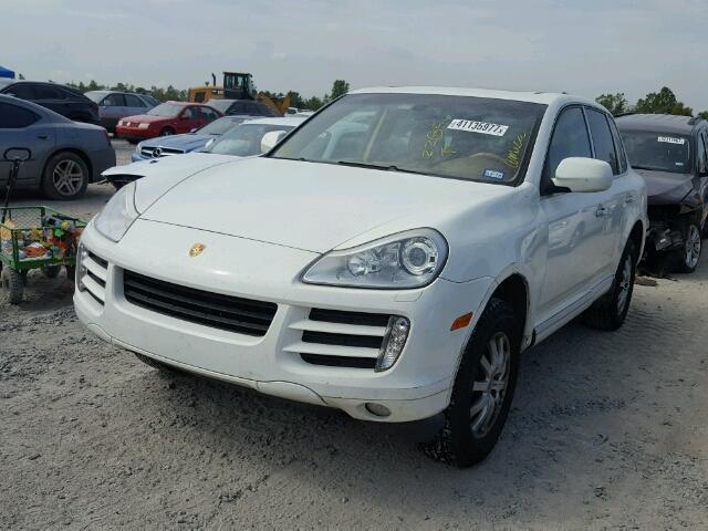 WP1AA29P38LA19406 - 2008 PORSCHE CAYENNE WHITE photo 2