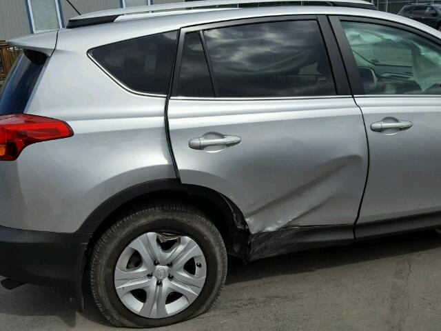 2T3BFREV0DW061964 - 2013 TOYOTA RAV4 LE SILVER photo 9