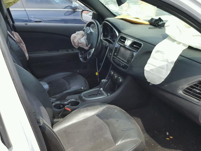 1C3CCBHG7CN106524 - 2012 CHRYSLER 200 S 白色 照片 5