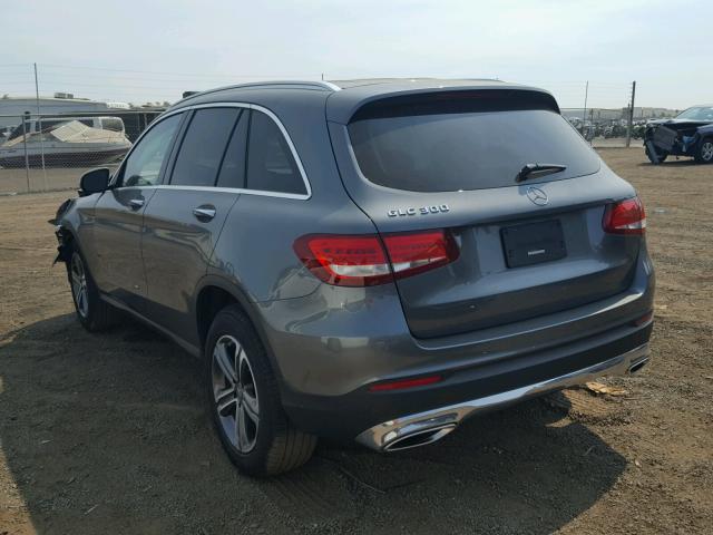 WDC0G4JBXGF042101 - 2016 MERCEDES-BENZ GLC 300 GRAY photo 3