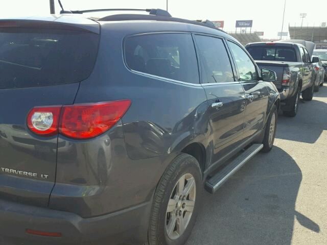 1GNER23D19S120761 - 2009 CHEVROLET TRAVERSE L GRAY photo 2