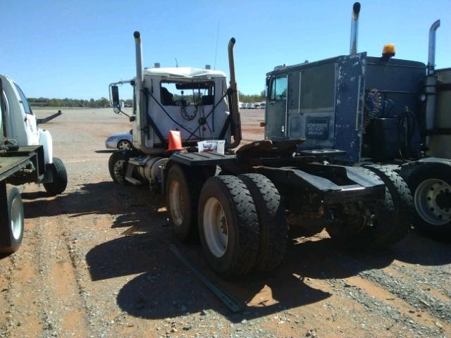 1M1AN07Y4FM018780 - 2015 MACK 600 WHITE photo 3