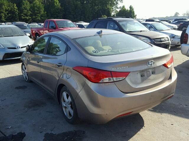 5NPDH4AE6DH257362 - 2013 HYUNDAI ELANTRA GL GOLD photo 3