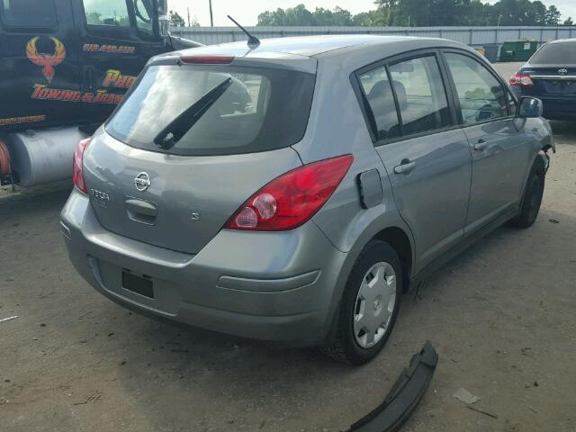 3N1BC13EX7L453331 - 2007 NISSAN VERSA S GRAY photo 4