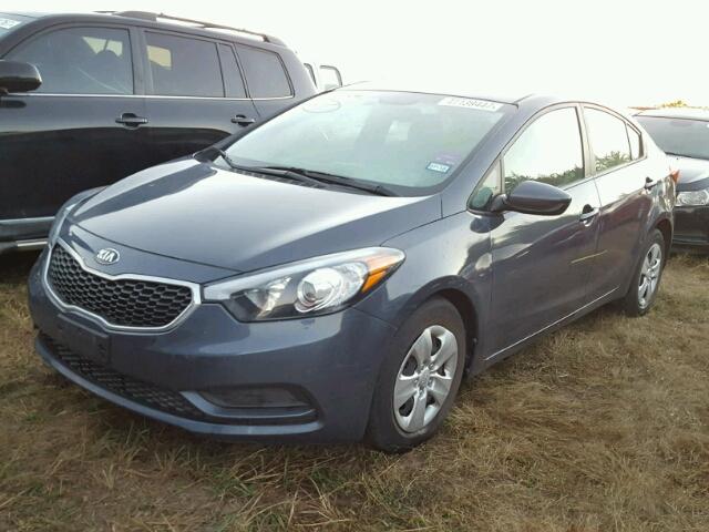 KNAFK4A6XG5606088 - 2016 KIA FORTE BLUE photo 2