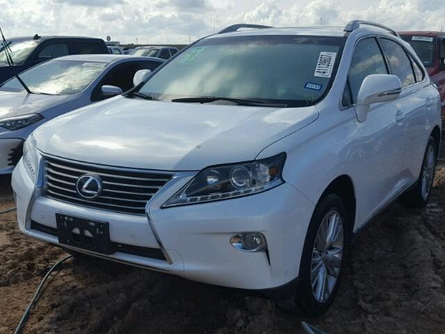 2T2ZK1BA2DC104624 - 2013 LEXUS RX WHITE photo 2