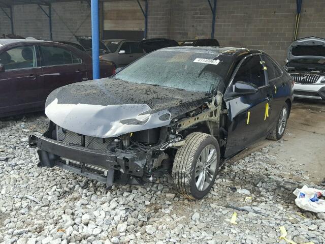 4T1BF1FKXGU515981 - 2016 TOYOTA CAMRY LE შავი ფოტო 2