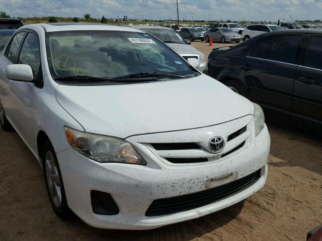 2T1BU4EEXBC599717 - 2011 TOYOTA COROLLA BA WHITE photo 1