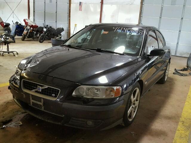 YV1RH52Y142421763 - 2004 VOLVO S60 R 黑色 照片 2
