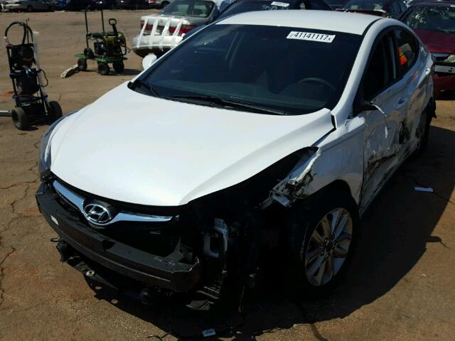 5NPDH4AE8FH582369 - 2015 HYUNDAI ELANTRA WHITE photo 2