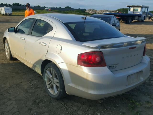 1B3BD1FG2BN584609 - 2011 DODGE AVENGER MA SILVER photo 3