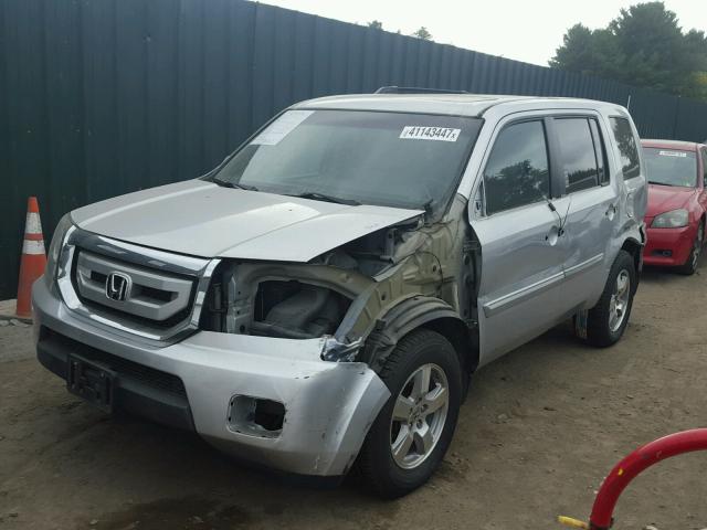 5FNYF4H51BB059202 - 2011 HONDA PILOT EXL SILVER photo 2