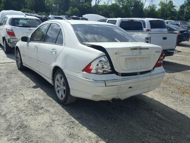 WDBRF92H57F905837 - 2007 MERCEDES-BENZ C 280 4MAT WHITE photo 3