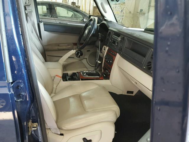 1J8HG58N46C169854 - 2006 JEEP COMMANDER BLUE photo 5