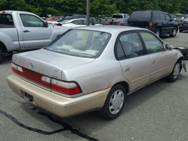 2T1BB02E5TC168304 - 1996 TOYOTA COROLLA DX CREAM photo 4