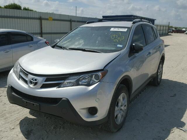 JTMZFREV0FJ057932 - 2015 TOYOTA RAV4 LE SILVER photo 2