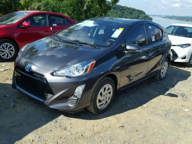 JTDKDTB30G1130838 - 2016 TOYOTA PRIUS C SILVER photo 2