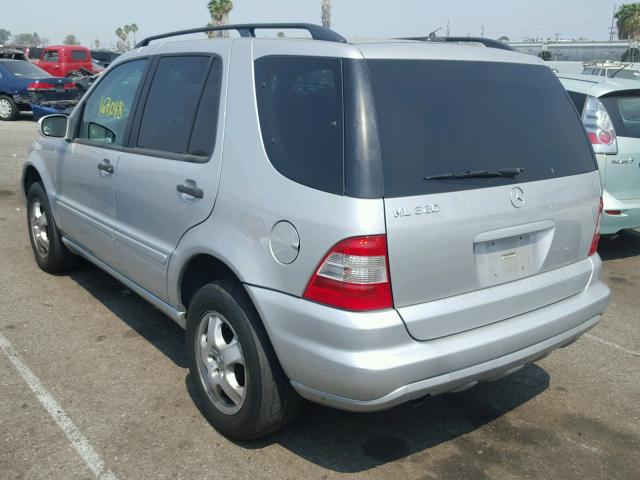 4JGAB54E62A354406 - 2002 MERCEDES-BENZ ML 320 SILVER photo 3