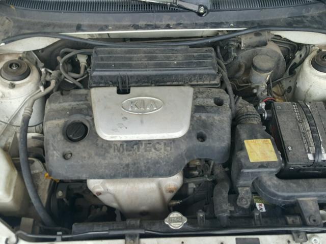 KNADC123716017623 - 2001 KIA RIO WHITE photo 7