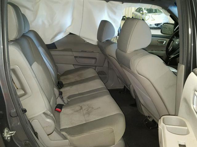 5FNYF4H23CB021848 - 2012 HONDA PILOT LX GRAY photo 6