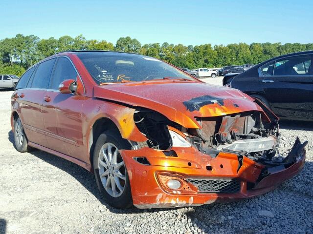 4JGCB75E76A003948 - 2006 MERCEDES-BENZ R 500 ORANGE photo 1