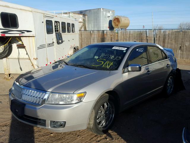 3LNHM26T57R654633 - 2007 LINCOLN MKZ SILVER photo 2