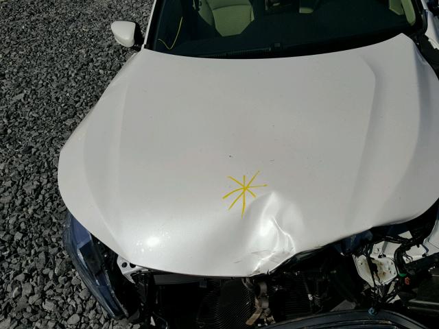 1HGCR2F4XHA094646 - 2017 HONDA ACCORD WHITE photo 7