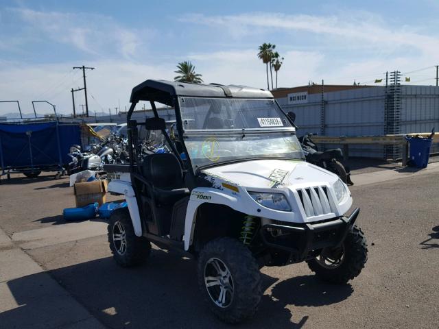 4UF11MPV6BT303045 - 2011 ARCTIC CAT PROWLER WHITE photo 1