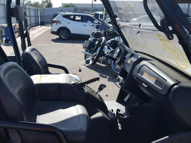 4UF11MPV6BT303045 - 2011 ARCTIC CAT PROWLER WHITE photo 5