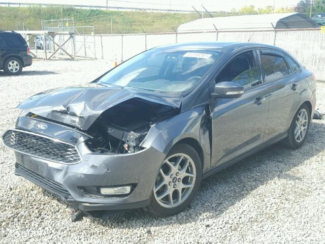 1FADP3F25FL253982 - 2015 FORD FOCUS SE GRAY photo 2