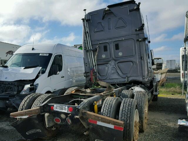 1FUJGLDR0DSBT0389 - 2013 FREIGHTLINER CASCADIA 1 GRAY photo 4