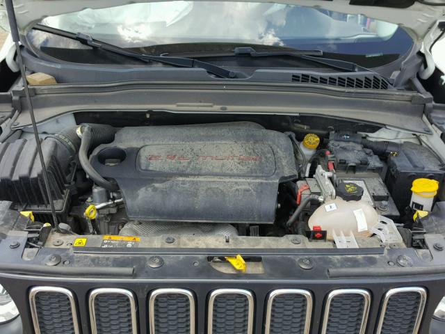 ZACCJBBT0GPD08173 - 2016 JEEP RENEGADE L WHITE photo 7