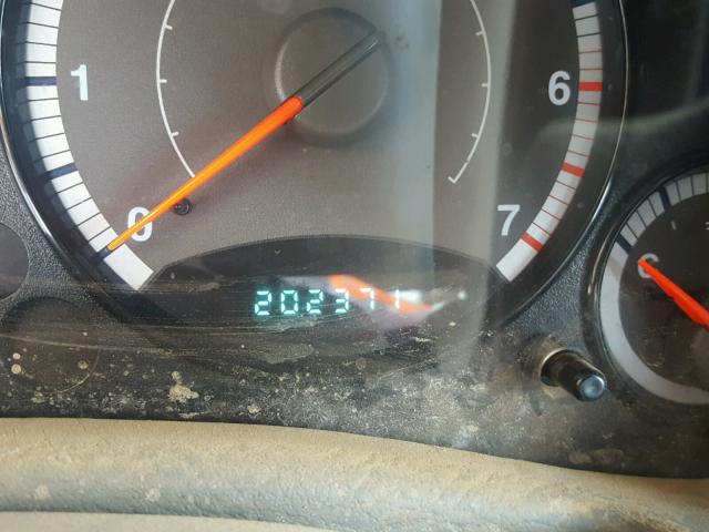 1J4GK38K65W689380 - 2005 JEEP LIBERTY RE RED photo 8