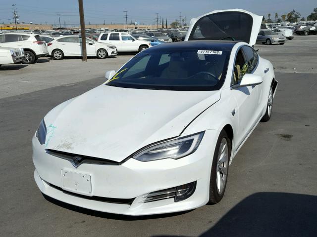 5YJSA1E11GF174748 - 2016 TESLA MODEL S WHITE photo 2