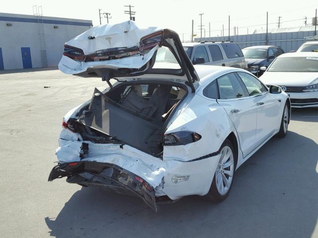 5YJSA1E11GF174748 - 2016 TESLA MODEL S WHITE photo 4